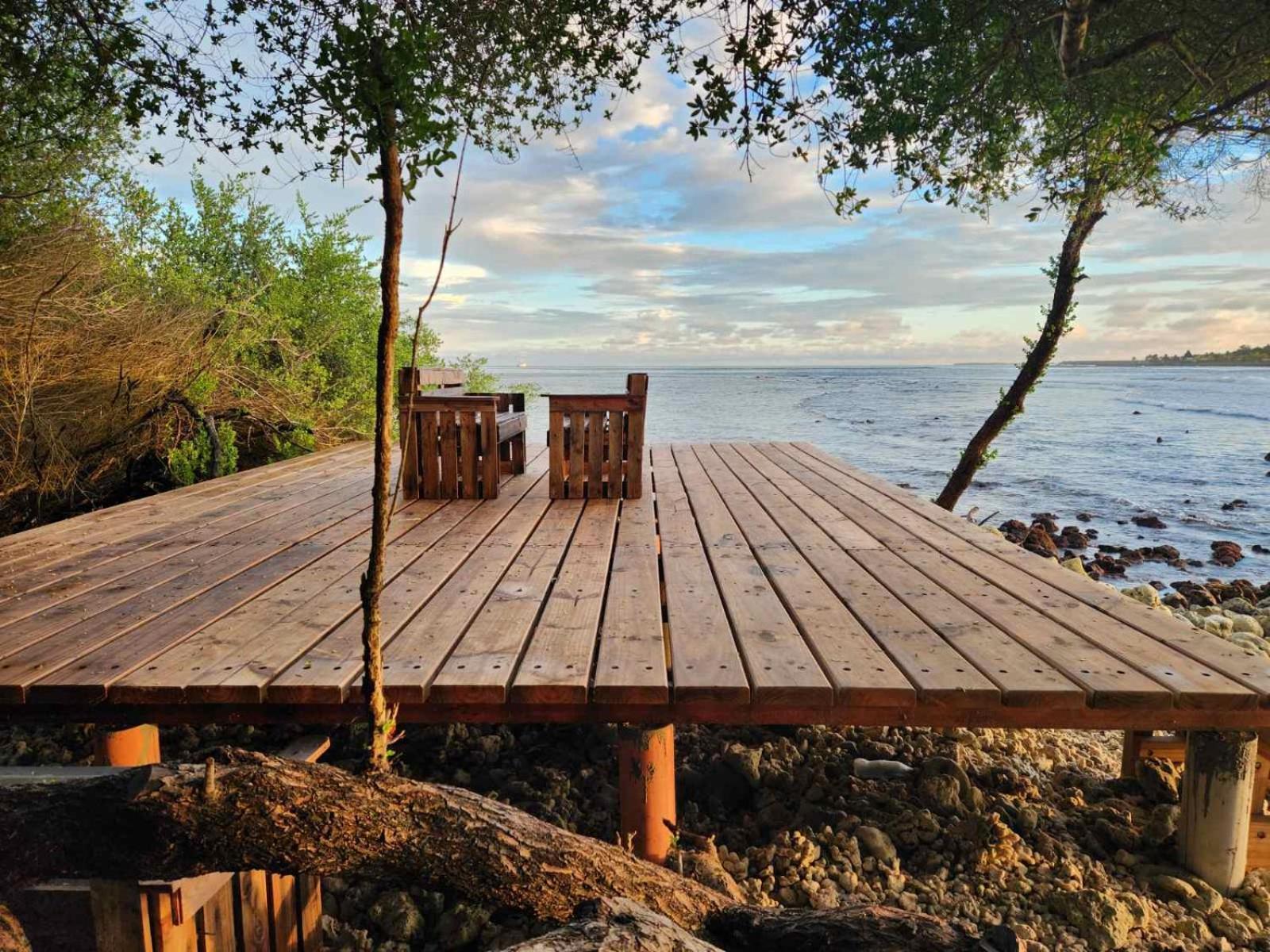 Surf Deck Hotel Thulusdhoo Luaran gambar