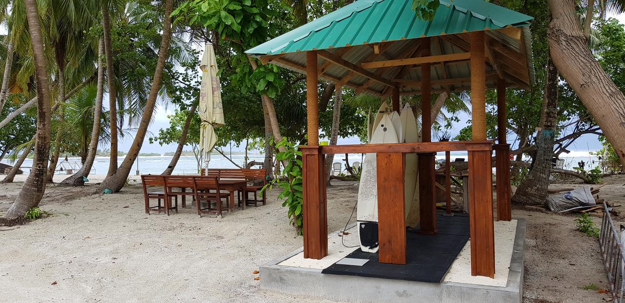 Surf Deck Hotel Thulusdhoo Luaran gambar