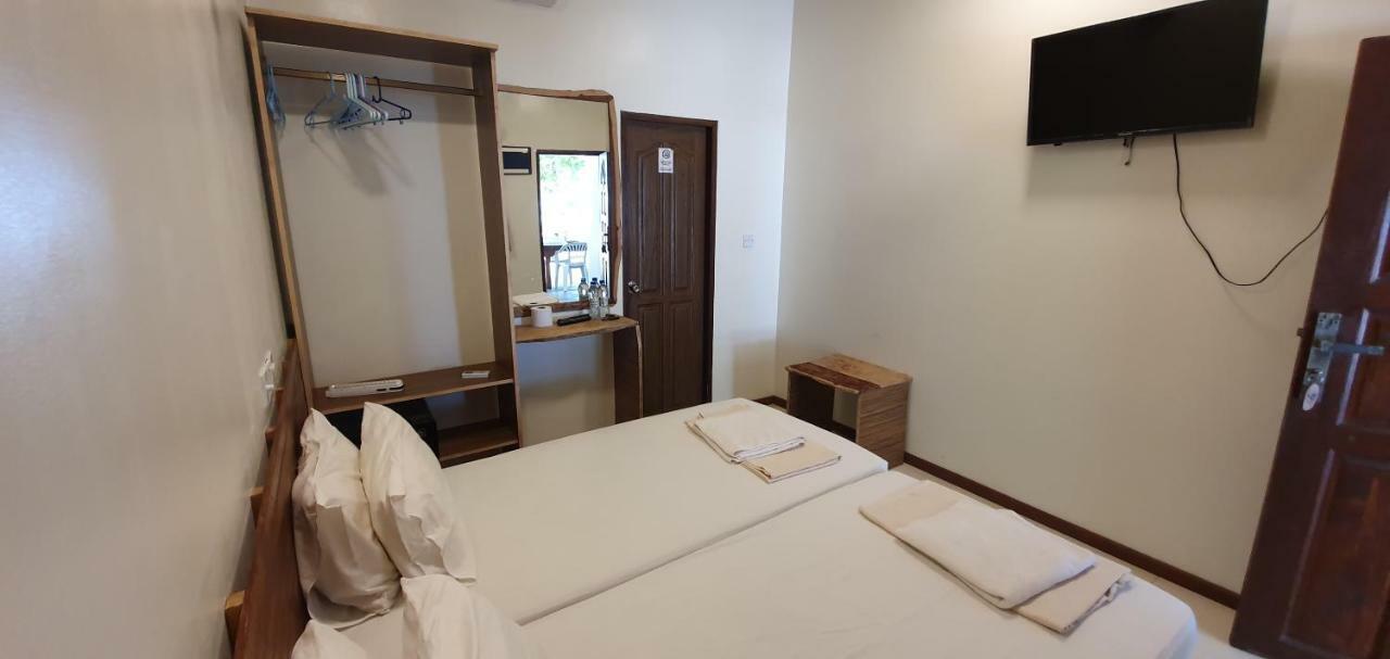 Surf Deck Hotel Thulusdhoo Luaran gambar