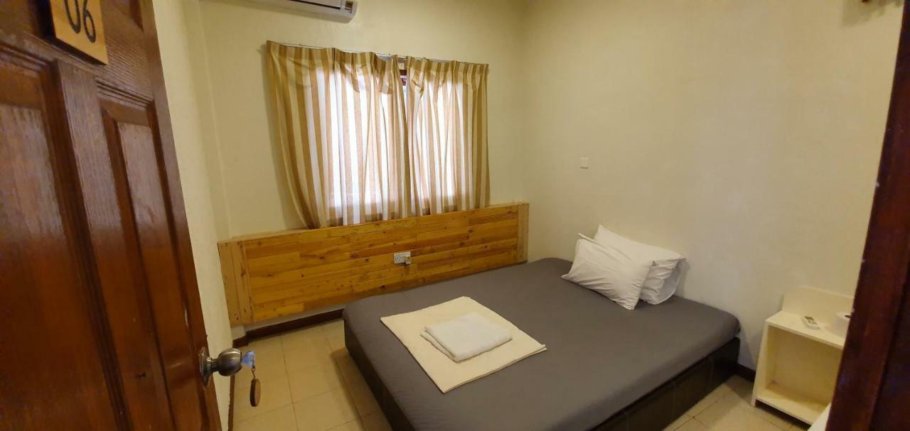 Surf Deck Hotel Thulusdhoo Luaran gambar