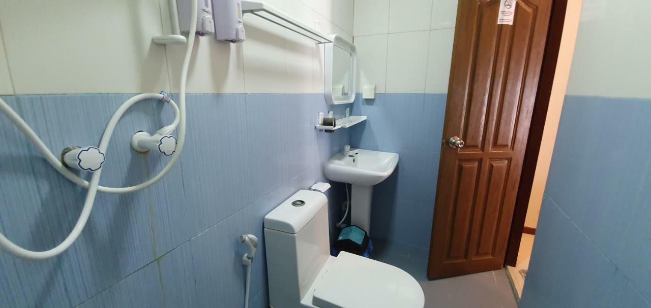 Surf Deck Hotel Thulusdhoo Luaran gambar