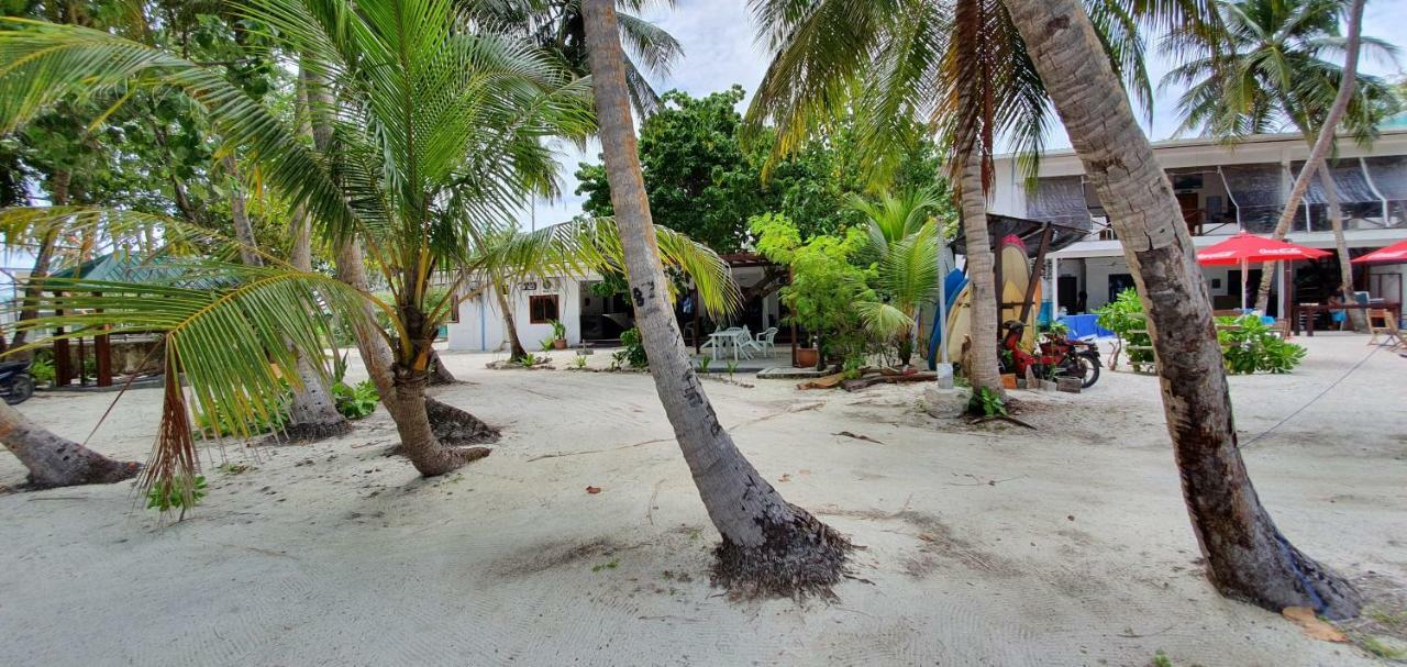 Surf Deck Hotel Thulusdhoo Luaran gambar